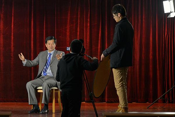 怎么表達宣傳片拍攝細膩的鏡頭